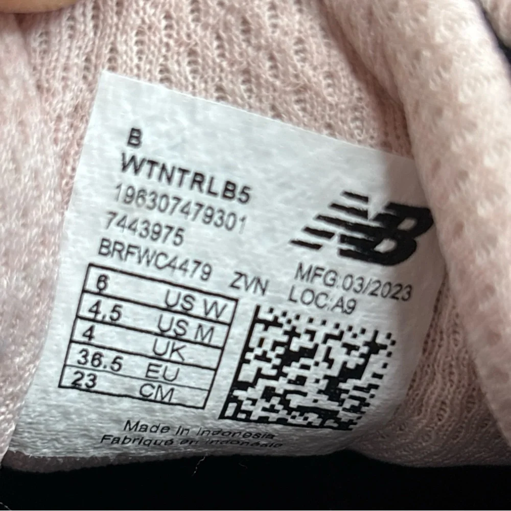 New Balance Womens Wtntrlb5 Black Hiking Shoes Size 6 - NEW‎